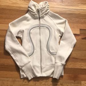 Lululemon women’s scuba jacket size 0